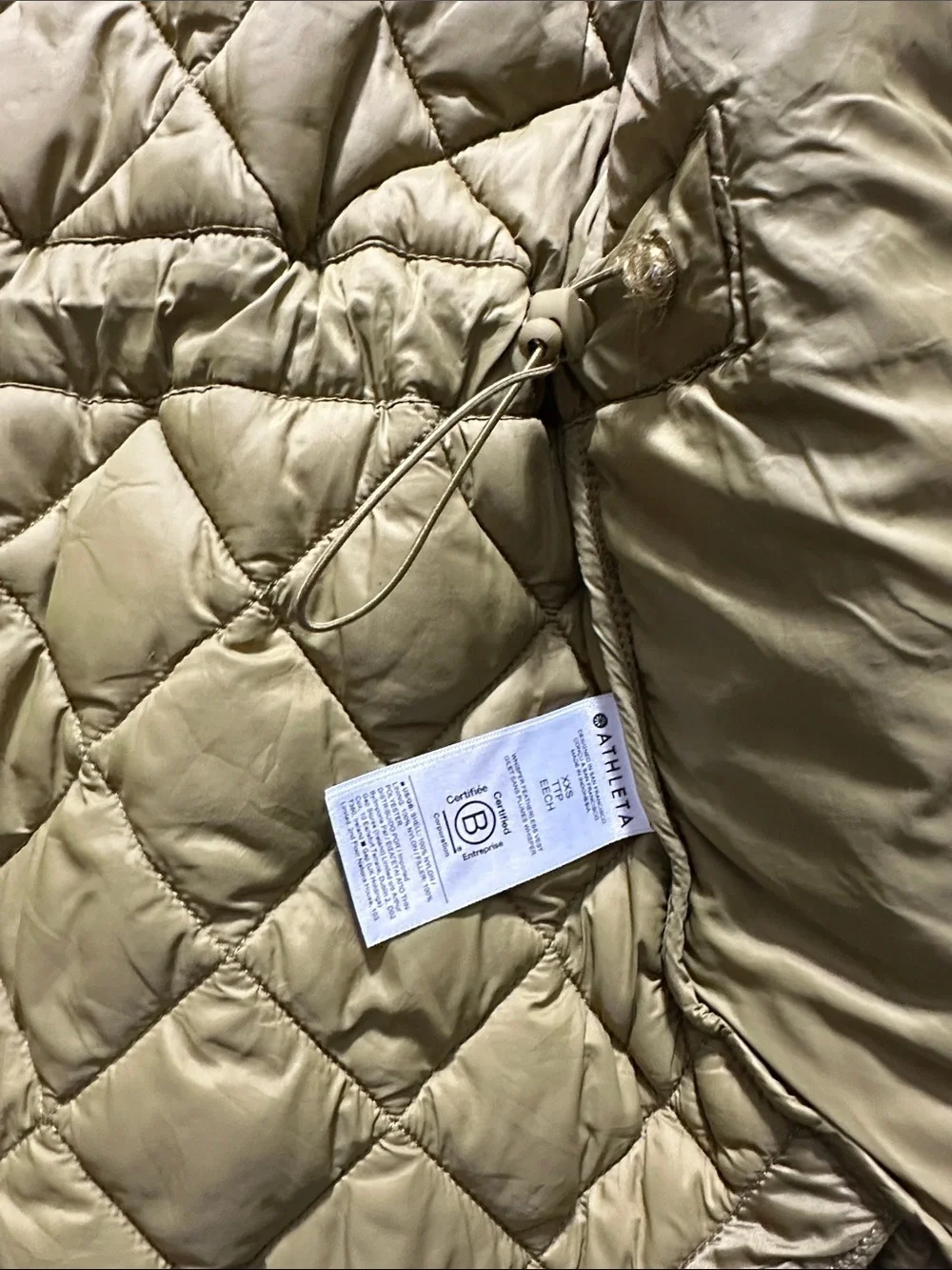 Athleta Quilted Puffer Vest in Olive Green - Picture 6 of 7